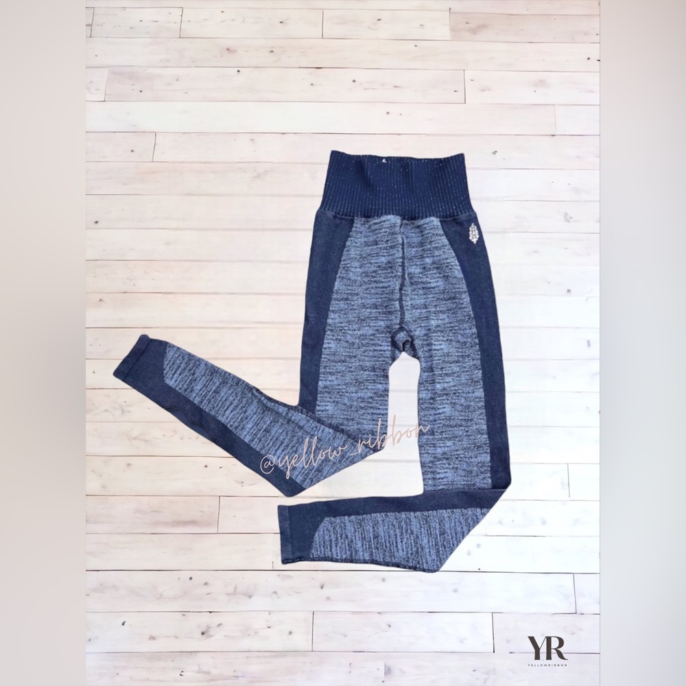 🆕 FP Movement Good Karma Space Dye Set | Size: XS/S - Picture 5 of 9